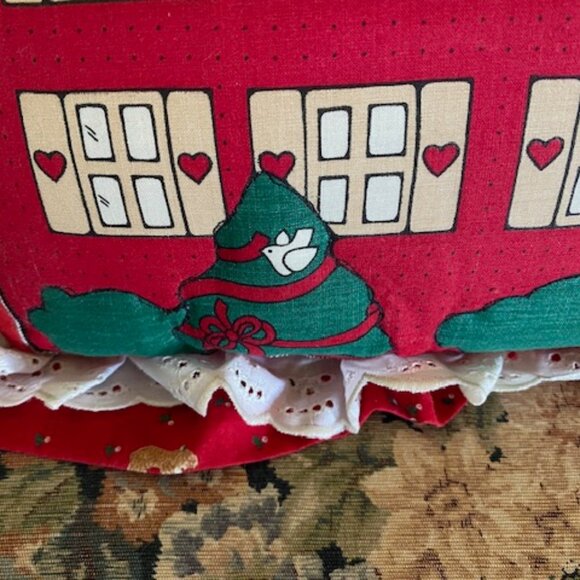 Vintage HOLIDAY WINTER HEARTS Country Cottage RED PILLOW Eyelet & Calico Ruffle - Picture 3 of 6